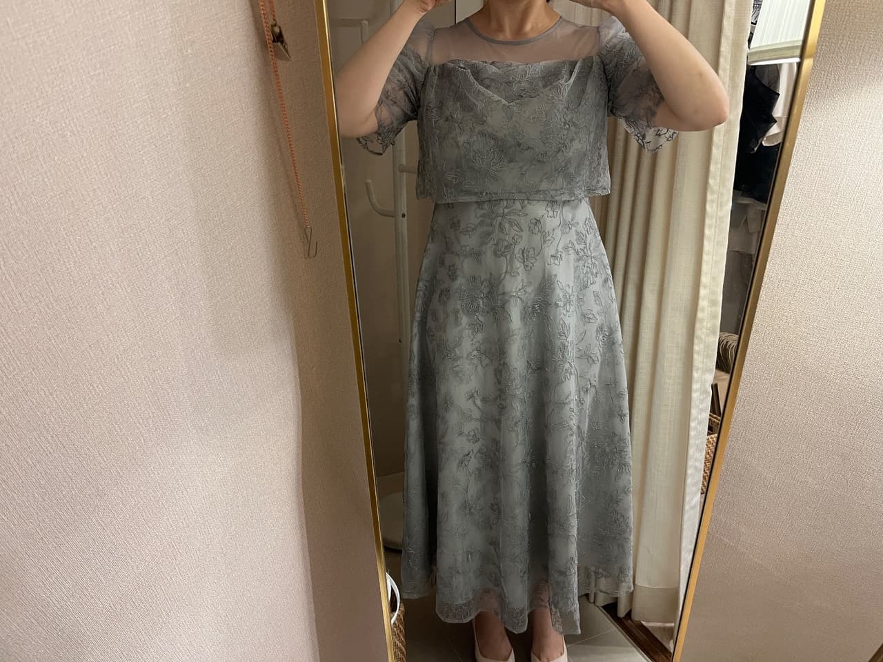着用イメージ（首から下）