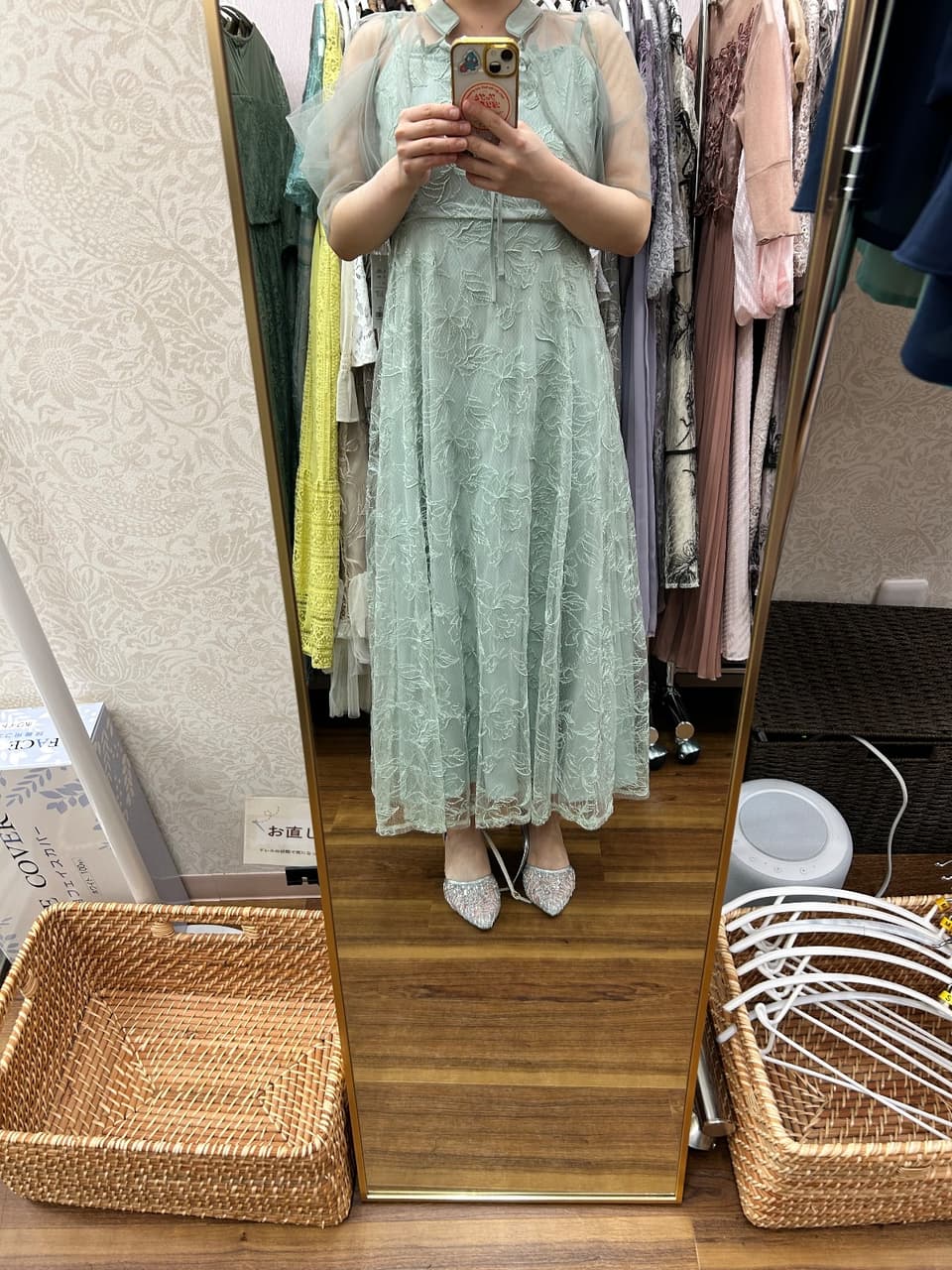 着用イメージ（首から下）