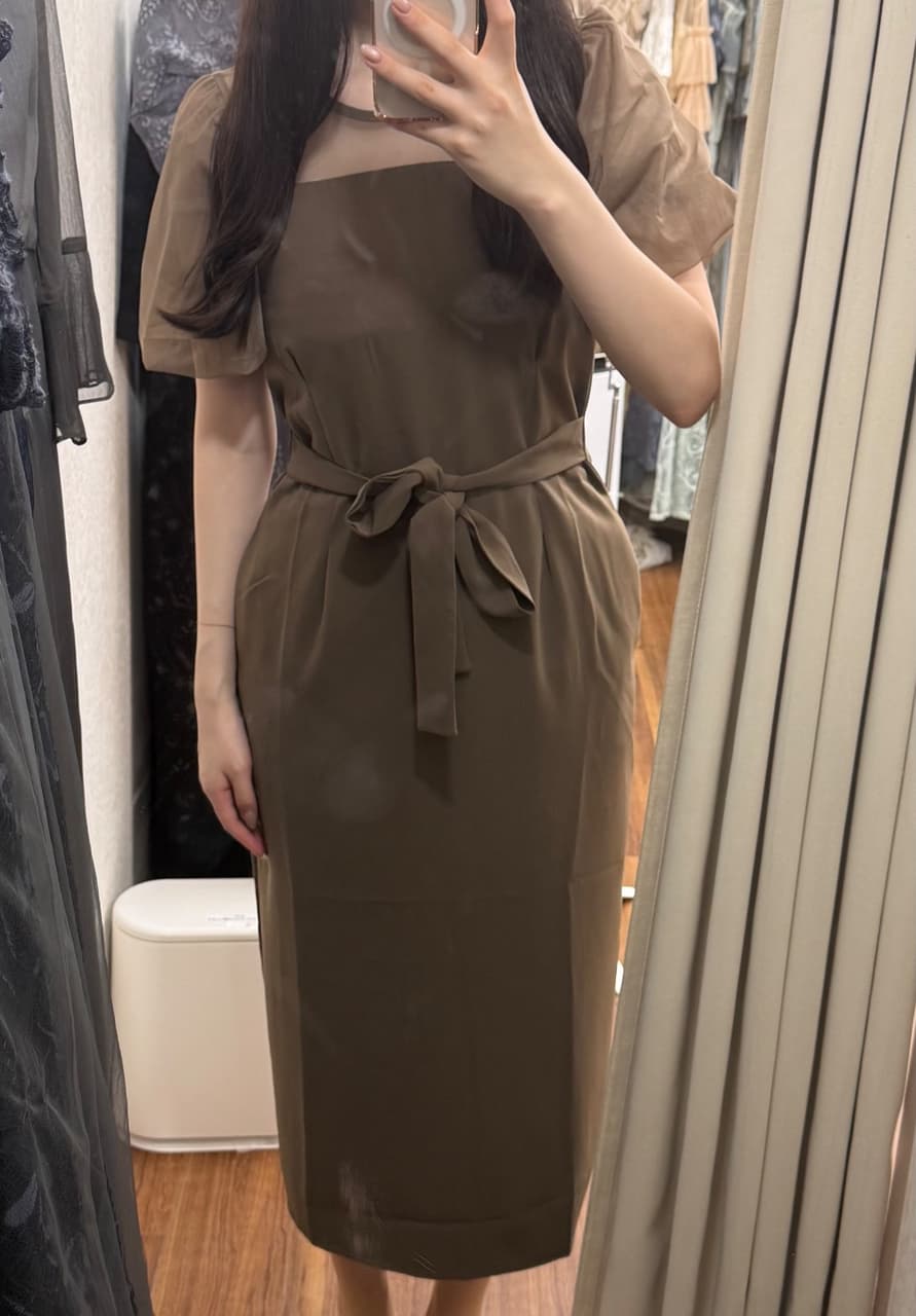 着用イメージ（首から下）