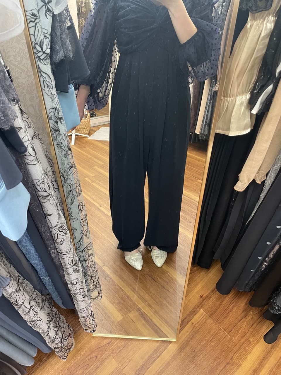 着用イメージ（首から下）