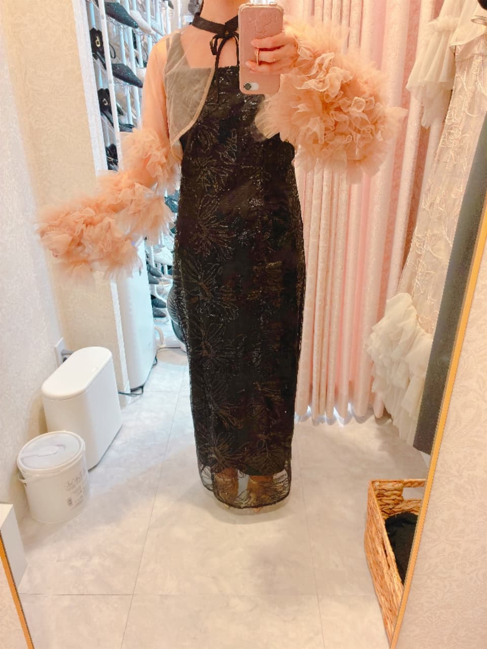 着用イメージ（首から下）