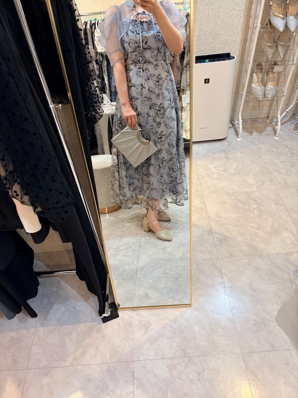着用イメージ（首から下）