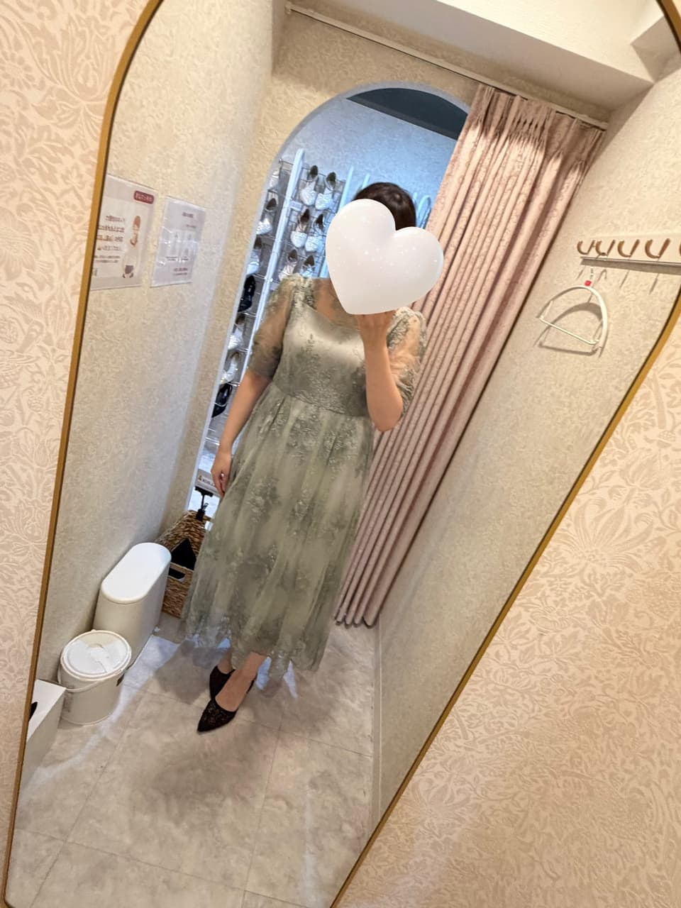 着用イメージ（首から下）